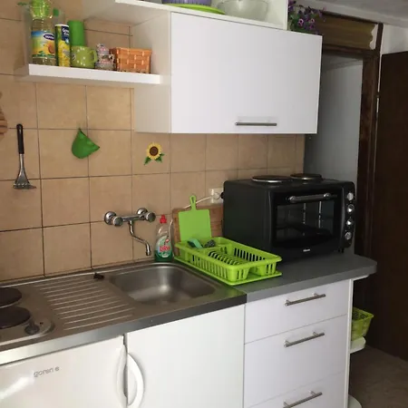 Apartmani Luiza Cres Exterior photo